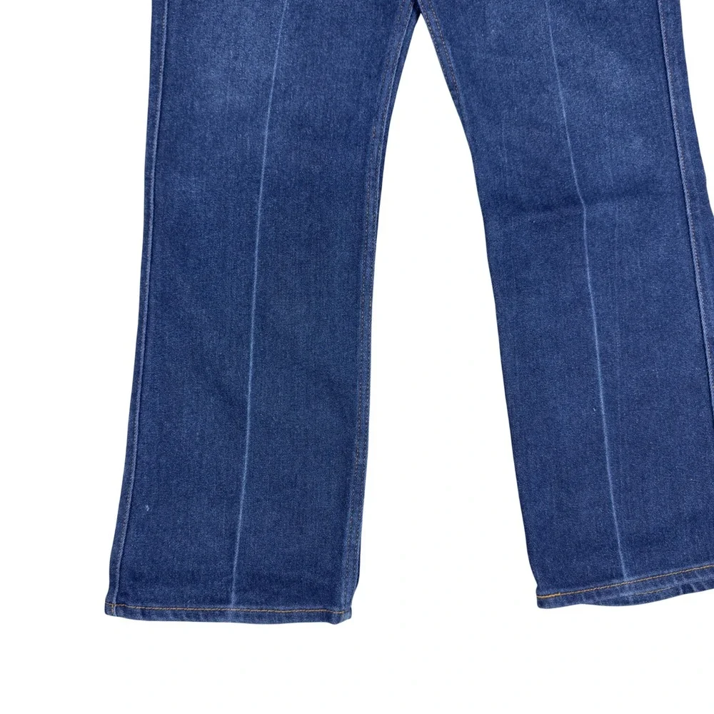 Levis clean pair